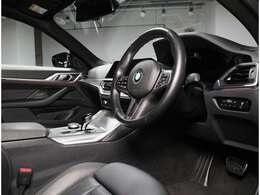 BMW認定中古車は360°チェックリストに従い徹底的にチェック。エンジンやトランスミッション、電気系統やコンピュータ・システムなどを詳細に点検。交換基準に達した部品は整備した後にご納車いたします。