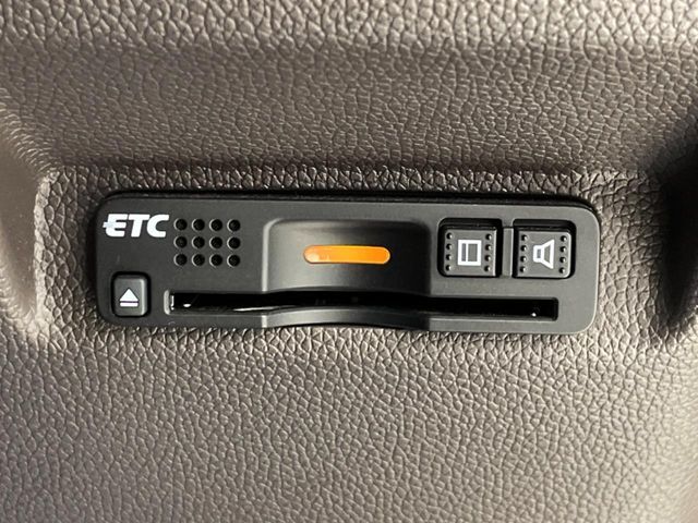 【ETC】高速道路の料金所をストレスなく通過！話題のスポットやサービスエリアに多い「スマートIC」利用時は必須のアイテムです。当店でセットアップを実施、ご納車当日からすぐにご利用いただけます！