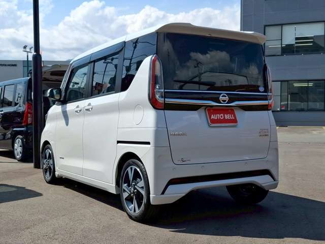 現車を確認していただき、気になる箇所はお気軽にご相談下さい。板金をしてからのご納車ももちろん出来ます！