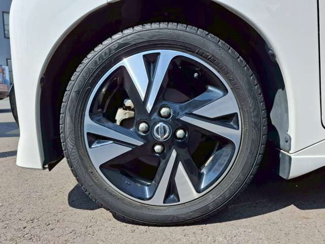 車検、整備、板金、修理など全て承っております！車のことなら「オートベル」におまかせ下さい！