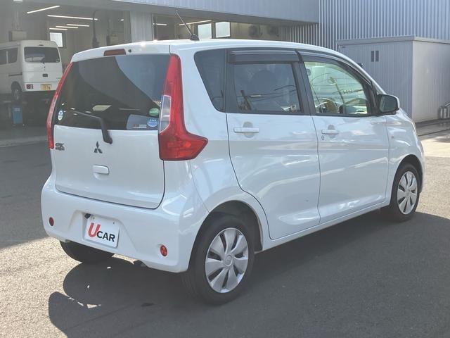 展示場裏側にも駐車スペースがございます。ショールーム前の駐車スペースが満車の際は、ご利用ください。