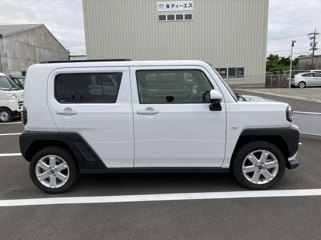 静岡ダイハツの中古車は、展示前に徹底した洗車や室内清掃を実施しております。