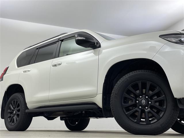 【タイヤ・ホイール】足回りもかっこよく決まってます！社外のアルミやスタッドレスタイヤも取り扱いございます！！ドレスアップもカスタマイズもお任せください！！