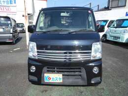 全車、認証工場にてプロの整備士が法定点検を行ない、記録簿に状態記入の上でのお渡しとなります。