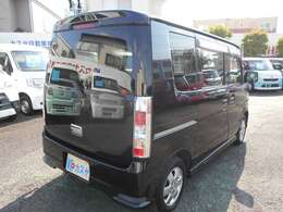 当店は、認証工場を完備しております。プロの整備士厳しくチェックを行なっております！