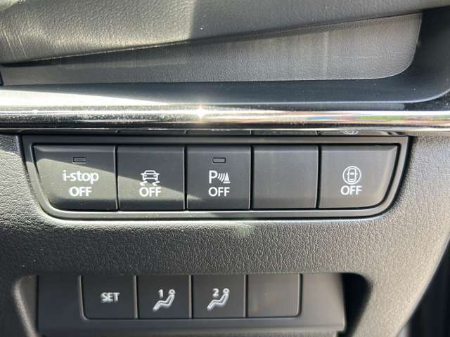 【運転席操作部】快適なドライブを楽しむための機能が装備されています！運転席から触れるので、使いやすいです！除菌プランいれていただくと、さらに清潔で安心していただけます！