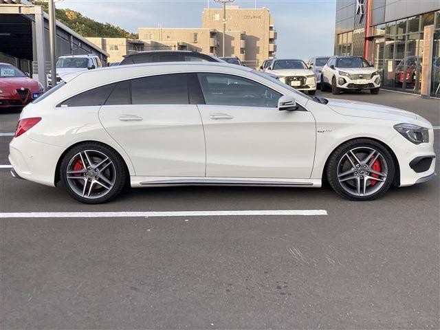 メルセデスAMG CLAシューティングブレーク CLA 45 4マチック 4WD