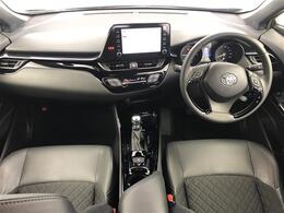 【インパネ全体】『インパネ全体』の画像になります。写真の内容に関してご不明点、ご質問等がございましたらお気軽にガリバー店舗までお問い合わせください。