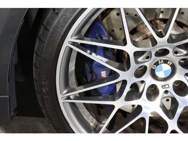 新車BMW＆MINI＆モトラッドショールーム併設しております。ネスプレッソカフェ、キッズスペースもあり、ごゆっくりとお車をご覧いただけます！