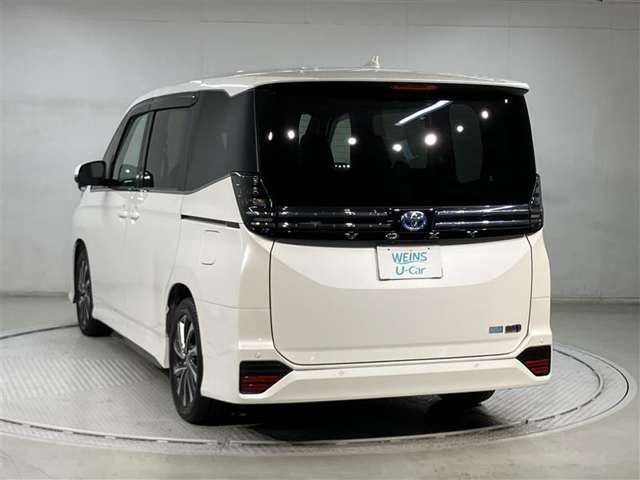 全車種、走行距離無制限の1年間無料保証付き！全国5000ヶ所に及ぶトヨタサービス店舗の安心ネットワーク！※3年先まで延長可能なロングラン保証αもご用意してます（有料）。