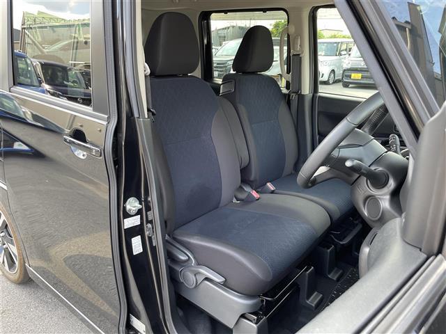 【運転席】『運転席周辺』の画像になります。写真の内容に関してご不明点、ご質問等がございましたらお気軽にガリバー店舗までお問い合わせください。