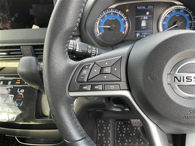 【運転席操作部】『運転席周辺の装備』の画像になります。快適なドライブを楽しむための機能が装備されています！運転席から触れるので使いやすいです！