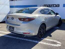 国道34号線沿い、佐賀ゆめタウンの西側に店舗と展示場がございます☆「マツダ」の看板が目印です☆スタッフ一同、心よりご来店お待ちしております☆