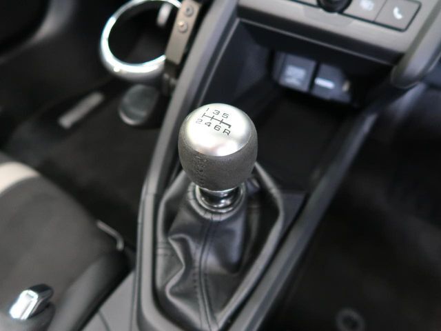 【フロア6速MT】走りの6速MT！！スポーティーな走行をお楽しみいただけます♪