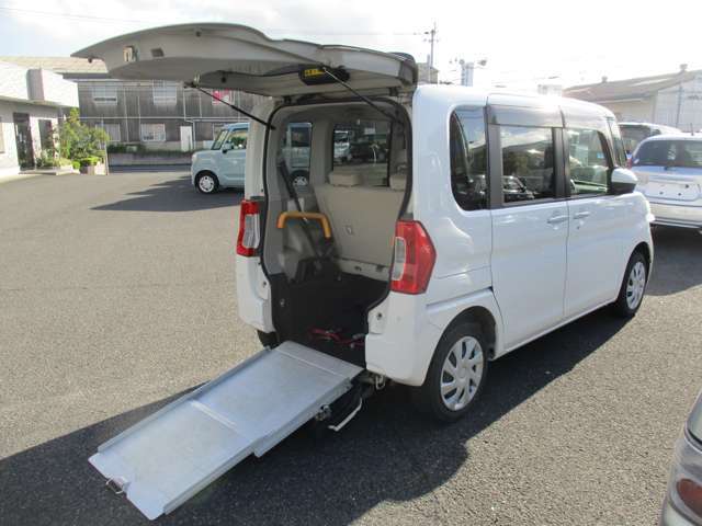斜め後ろからの写真です！