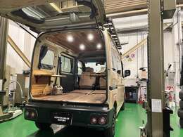 GORDON　MILLER　～　＜心踊るガレージライフ＞をテーマにスタートした「GORDON　MILLER」。愛車のある”ガレージ”から拡張していくライフスタイルを提案します。