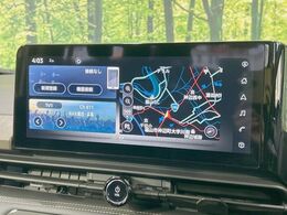 【メーカー純正12.3型ナビ】インテリアに溶け込むスタイリッシュな「専用設計」メーカーナビを装備♪視認性や操作性など基本性能にも優れ、より上質なカーライフをお楽しみいただけます。