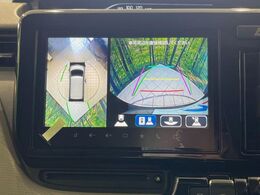 【全方位モニター用カメラ】専用のカメラにより、上から見下ろしたような視点で360度クルマの周囲を確認することができます☆縦列駐車や幅寄せ時に活躍してくれます♪