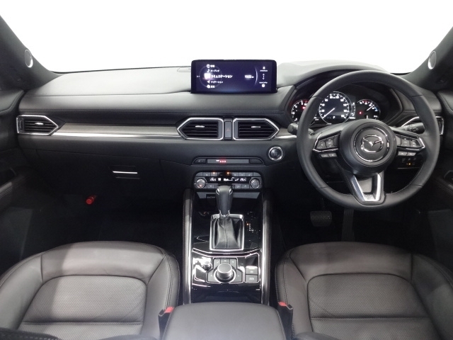 細部まで作り込まれた造形美！毎日でも運転して『人馬一体』を楽しみたくなります。是非、クルマに触れてその質感を味わってください。