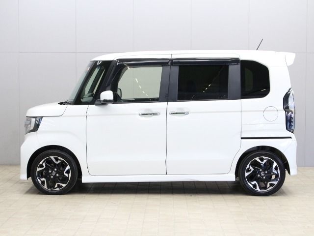 自社で新車＆中古車販売時の下取り車から厳選されたお車を多数展示しております。
