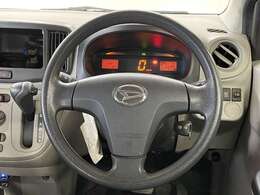 運転席周りに大きな傷、汚れ、へたりなどなく良質な状態です！