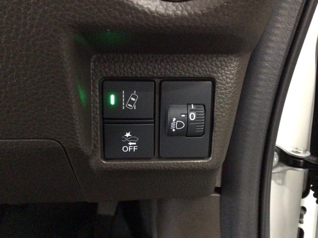 ホンダが推し進める総合先進安全装備のセンシング搭載！　衝突や斜線はみだしなどの危険が予測される時、センサーが警告。ヒューマンエラーを高度先進技術が補完してくれます。