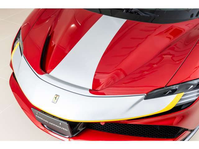 フェラーリ SF90ストラダーレ アセット フィオラノ F1 DCT E4WD