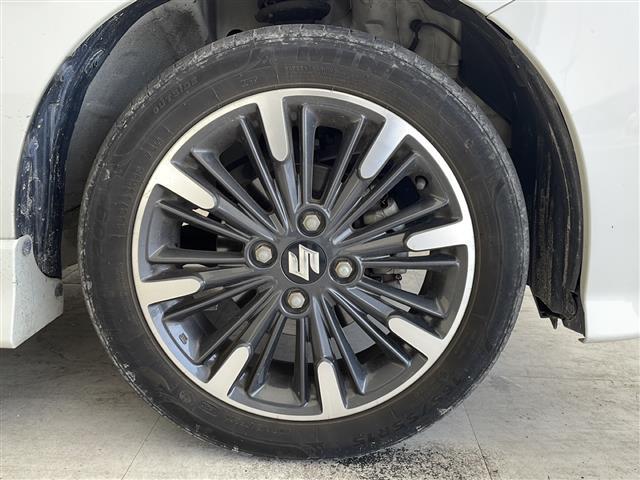 【タイヤ・ホイール】『タイヤ/ホイール周辺』の画像になります。写真の内容に関してご不明点、ご質問等がございましたらお気軽にガリバー店舗までお問い合わせください。