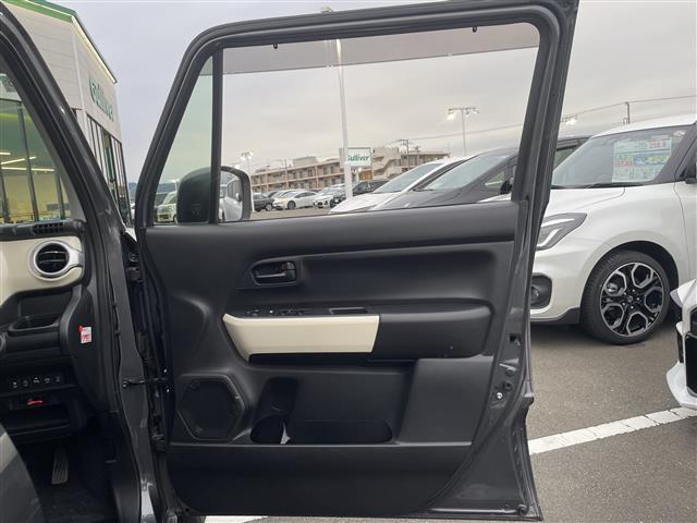 【窓操作部】『窓周辺/窓周辺装備』の画像になります。写真の内容に関してご不明点、ご質問等がございましたらお気軽にガリバー店舗までお問い合わせください。