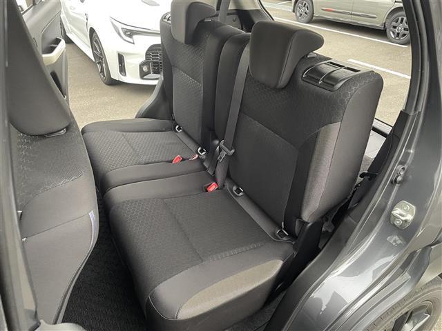 【後部座席】『後部座席周辺』の画像になります。写真の内容に関してご不明点、ご質問等がございましたらお気軽にガリバー店舗までお問い合わせください。