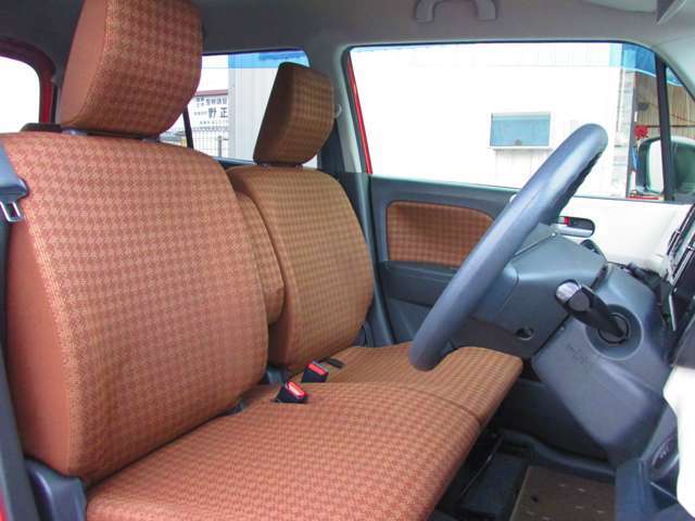 全車両総額販売！管轄陸運局（尾張小牧、春日井、一宮ナンバー）以外の登録の場合、別途登録料必要になります。