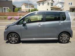 全車当社認証工場にて整備してからのお渡しとなります。オイルは無条件で交換、その他交換部品が出た場合もお客様の負担はありません。購入後も安心してお乗りいただるよう、しっかりと整備してから納車となります。