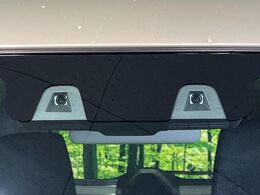 【スズキ　セーフティサポート】走行中に前方の車両等を認識し、衝突しそうな時は警報とブレーキで衝突回避と被害軽減をアシスト。より安全にドライブをお楽しみいただけます。