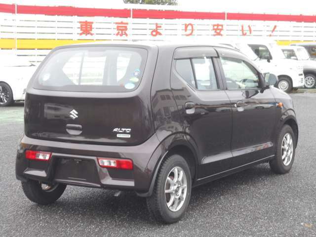 乗用車・RV車専用リフトを7台設置。幅広い車種に対応した整備が可能です