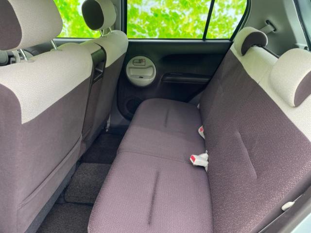 WECARSでは各商談席に大型モニターをご用意しております！見やすい大画面でゆったりと全国の在庫をご覧いただけます！是非ご来店お待ちしております！