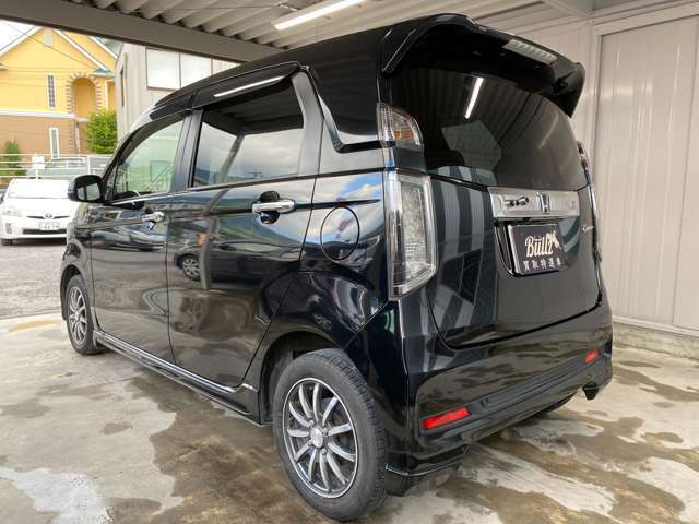 禁煙車！気になるキズや凹み等無く、非常にキレイな外装が自慢です！