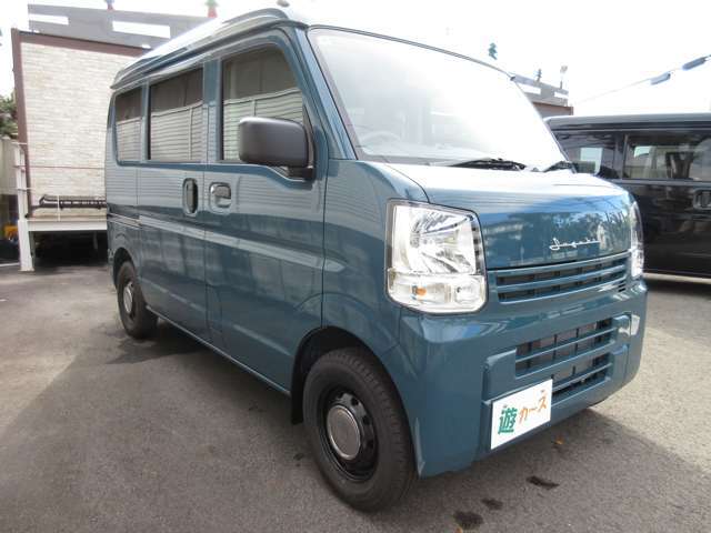 ☆新車ベース☆令和7年式エブリイPAリミテッドベースのキャンパーバン完成！外観はホイールとエンブレムでプチっとカスタム！当店オリジナルの手作りの木製のフルフラットベットキットを搭載！