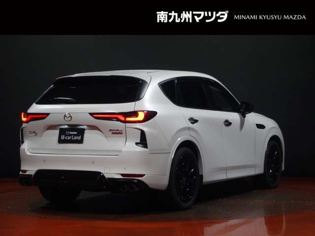 【CX-60】ドライビングエンターテインメントSUV。走ることの感動が感じられるクルマを目指し、五感で感じるクルマとの一体感と、心に響くエンジンサウンドと変速のリズムをつくり込みました。