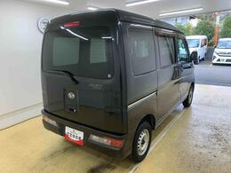 当店では車両本体価格以外に、諸費用を含めた支払総額も表示しておりますので、お客様の予算にピッタリのおクルマお選びができます。コーティングやJAFをセットにしたオトクな購入パックも好評です。