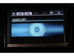 CD・DVD・SDオーディオ・Bluetoothオーディオ再生可能。HDDへの音楽録音も可能。フルセグTV視聴可能。