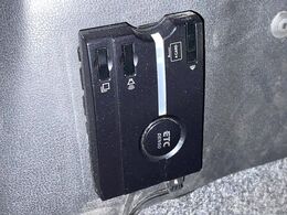 【ETC】高速道路の料金所をストレスなく通過！話題のスポットやサービスエリアに多い「スマートIC」利用時は必須のアイテムです。当店でセットアップを実施、ご納車当日からすぐにご利用いただけます！