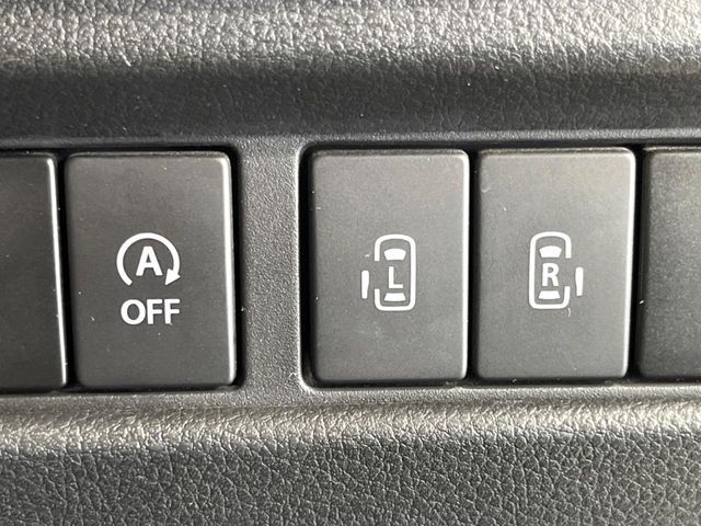 【両側パワースライドドア】スマートキーや運転席のスイッチで後席両側スライドドアの開閉が可能♪電動だから力を入れてドアを開ける必要が無く、小さなお子様でも簡単に開け閉めでき快適です♪