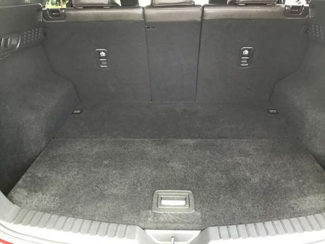 広々としたトランクルームです。実車でご確認ください。