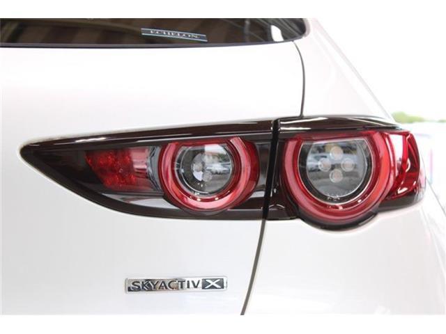 低価格で良質なお車を全社総台数2,000台以上の在庫からお選びいただけます。営業時間　10：00～19：00