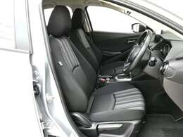 【運転席パワーシート】運転手にあったシートパターンに調整可能です。