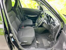 「この車の写真をもっと見たい」「状態が気になる」「この装備はついている？」どんな小さな疑問でもお気軽にお問い合わせください！