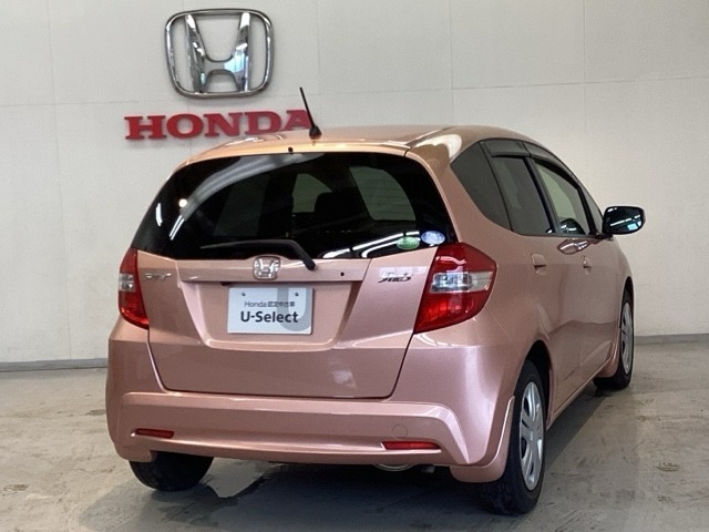 【Honda認定中古車 U-Select】　は3つの安心をお約束します。　1　Hondaのプロが整備した安心。 2　第三者機関がチェックした安心。　3　購入後もHondaが保証する安心。