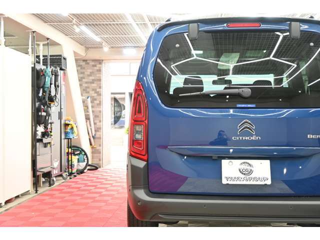 整備工場を完備しておりますので、ご納車整備やアフターメンテナンス、車検から板金修理まで一貫して行うことが可能です！