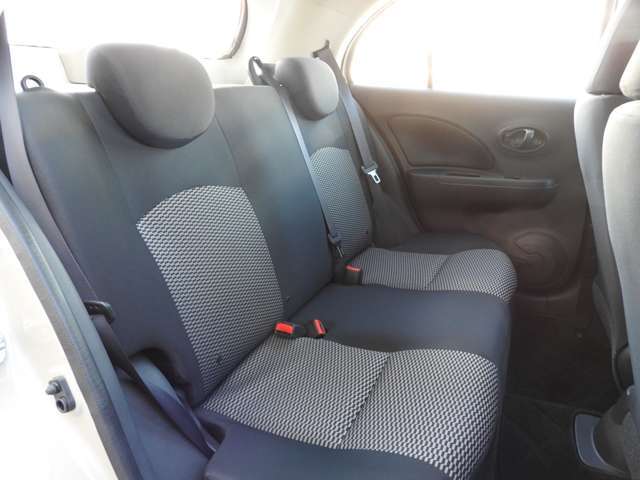 ご納車前にはBUBUならではの内外装の手入れ、自社工場による納車前点検では100項目に及ぶ法定点検に基づいた内容の点検整備とコンピューター診断を実施！