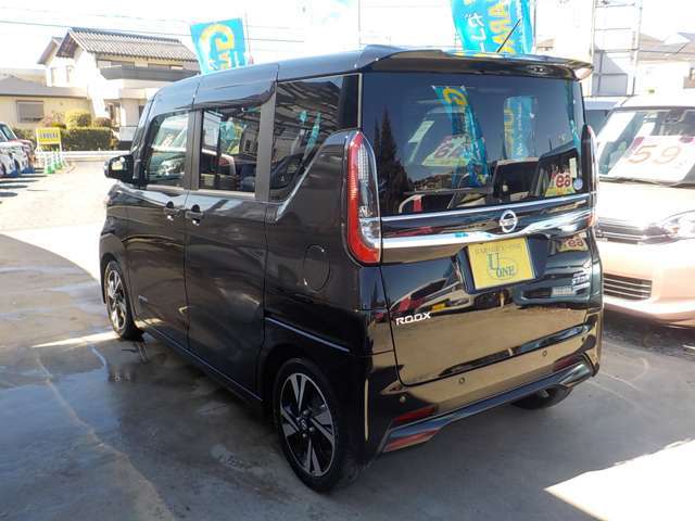 軽自動車専門だから色々なメーカーの軽を比較できます♪